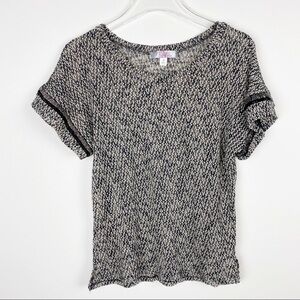 Francesca’s Myan Short Sleeve Sweater